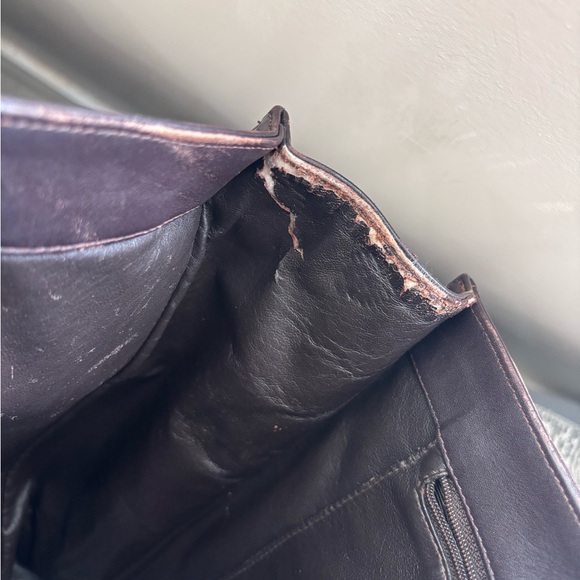 Authentic CHANEL brown CC large lambskin executive tote gold hardware - Picture 13 of 16